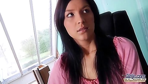 Katie Oliver In Dump And Horny