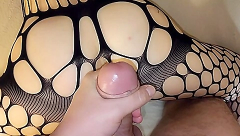 Hot Girl Gives A Beautiful Blowjob And Fucked In Dogstyle, All Sexy Ass And Pussy In Cum. Julandjon